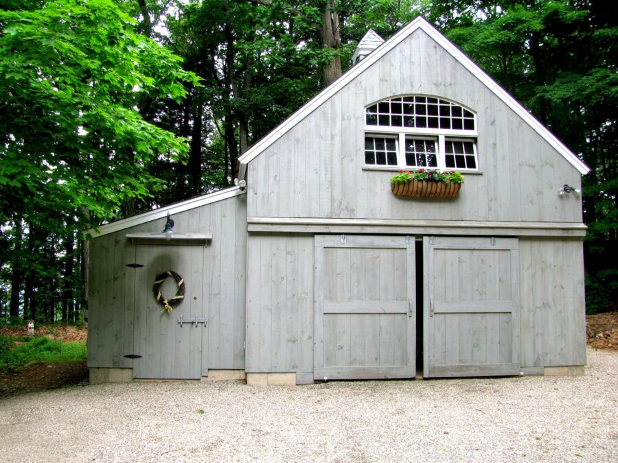 barn style garage