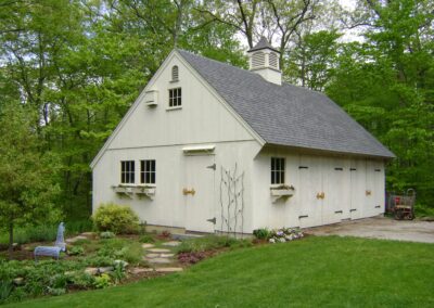 22' x 30' Carriage House 10 Pitch